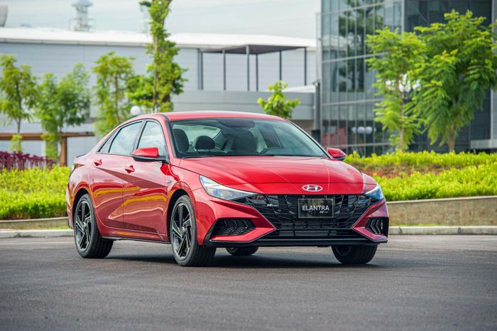 Hyundai Elantra.