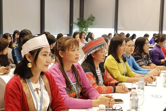 Các đại biểu tham dự phiên thảo luận