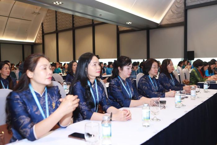 Các đại biểu tham dự phiên thảo luận
