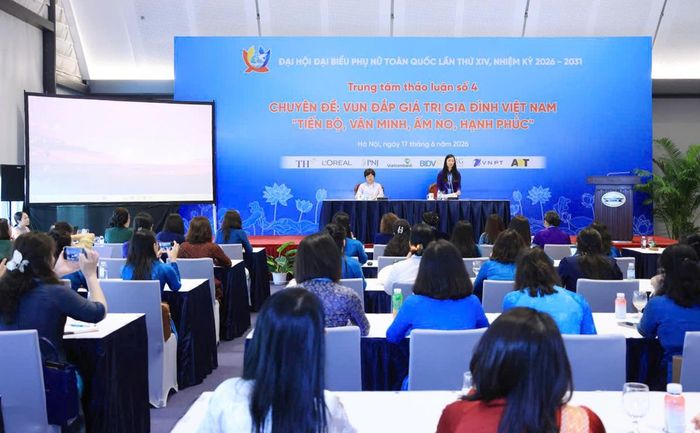 Quang cảnh phiên thảo luận