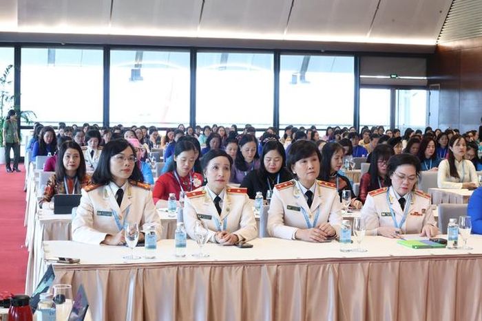 Các đại biểu tham dự tại Trung tâm thảo luận số 1