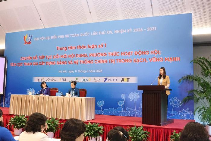 Bà Nguyễn Minh Hằng, Thứ trưởng Bộ Ngoại giao, phát biểu