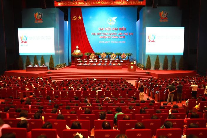 Toàn cảnh phiên làm việc chiều ngày 17/6, Đại hội đại biểu Phụ nữ toàn quốc lần thứ XIV.