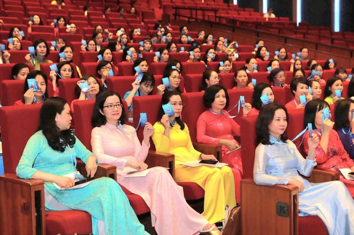 Các đại biểu bầu Ban Chấp hành Trung ương Hội LHPN Việt Nam khóa XIV, nhiệm kỳ 2026-2031