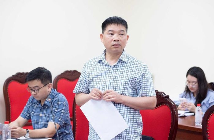 Ông Đoàn Ngọc Toàn, Phó trưởng Phòng nghiệp vụ điều tra - xử lý vi phạm, Chi cục Điều tra chống buôn lậu, Cục Hải quan (Bộ Tài chính) phát biểu. Ảnh: Quochoi.vn