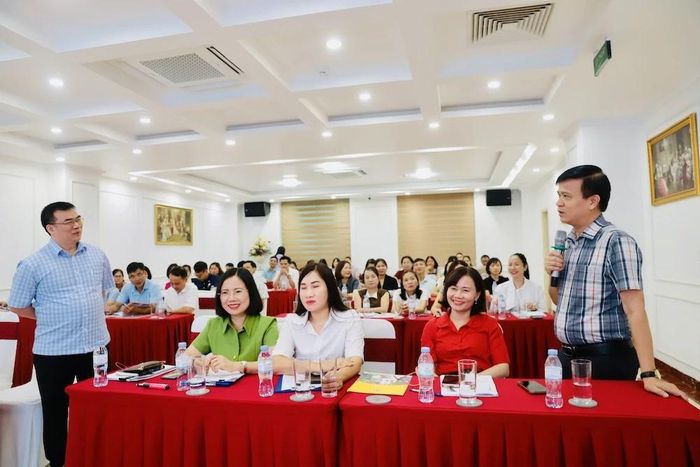 Đại biểu thảo luận tại lớp tập huấn.