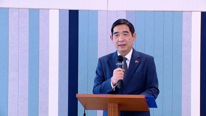 Đại sứ Việt Nam tại Thái Lan Phạm Việt Hùng phát biểu tại buổi tọa đàm.