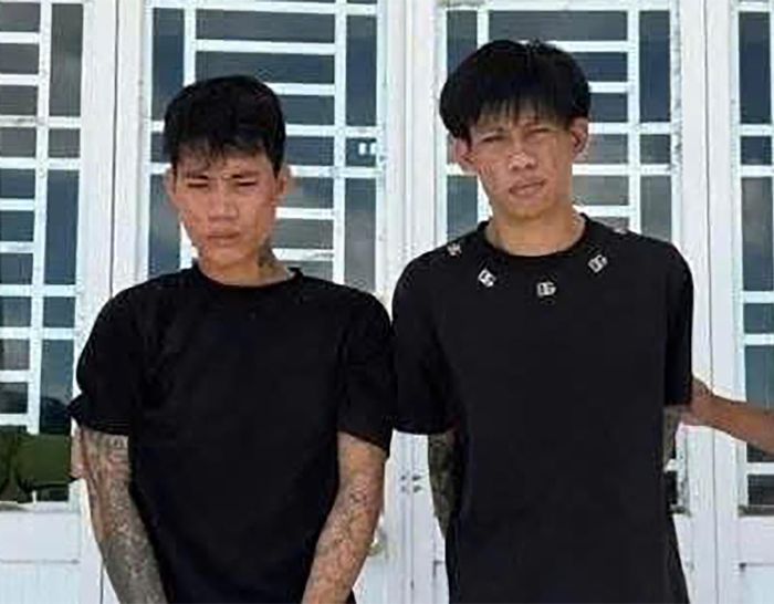 Đối tượng Nguyễn Tuấn Vũ và Trần Văn Ngàn tại cơ quan Công an.