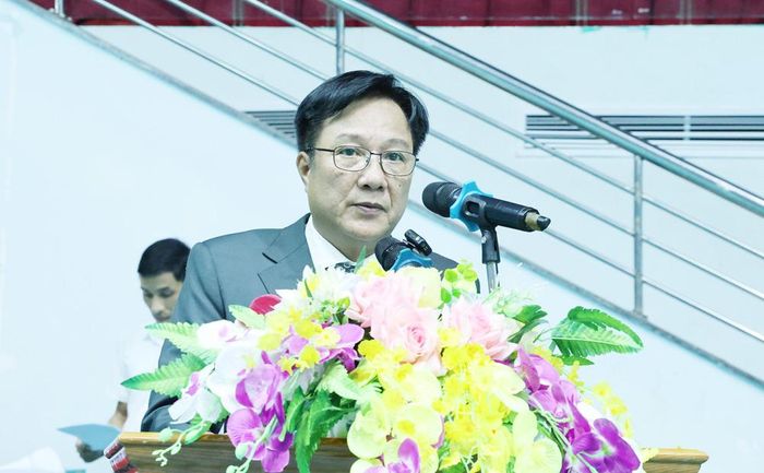 Nghệ sĩ Nhân dân Nguyễn Trọng Trinh phát biểu khai mạc Giải vô địch các câu lạc bộ lân sư rồng toàn quốc năm 2026.