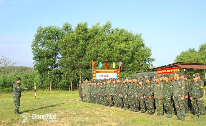 Đại tá Trần Lê Cường, Trưởng phòng Tham mưu Binh đoàn 16 quán triệt các nội dung tại buổi kiểm tra.
