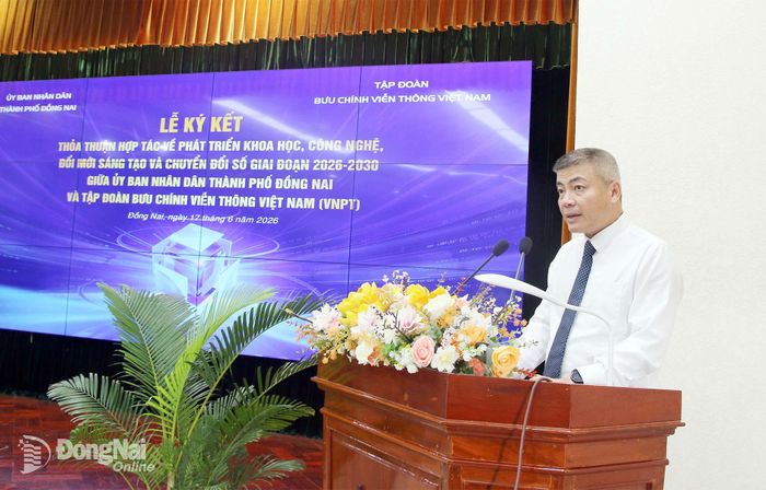 Phó Tổng Giám đốc Tập đoàn VNPT Ngô Diên Hy phát biểu tại buổi lễ. Ảnh: Hải Quân