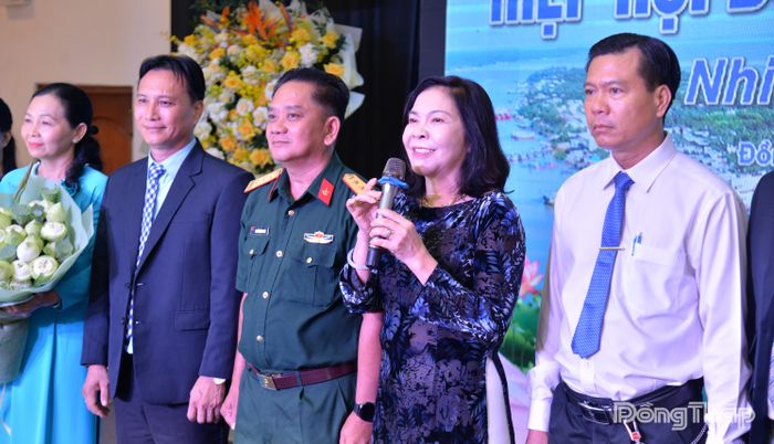 Bà Lương Thị Diễm Trang phát biểu hứa hẹn tại Lễ ra mắt.