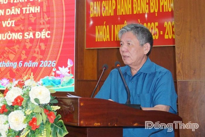 Đồng chí Ngô Chí Cường, Ủy viên Ban Chấp hành Trung ương Đảng, Bí thư Tỉnh ủy, Chủ tịch HĐND tỉnh Đồng Tháp phát biểu chỉ đạo tại buổi làm việc.