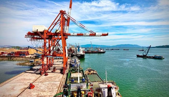  Dự án đường bộ cao tốc Quy Nhơn - Pleiku được kỳ vọng sẽ tạo ra cú hích chiến lược cho toàn bộ chuỗi logistics của khu vực, góp phần đưa Gia Lai trở thành trung tâm logistics của Tây Nguyên. Ảnh: T.S 