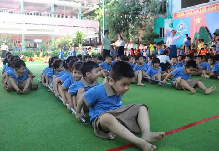 Môi trường học tập, trải nghiệm tích cực góp phần hỗ trợ sự phát triển toàn diện về thể chất và tinh thần của trẻ em. Ảnh minh họa: Bạch Dương