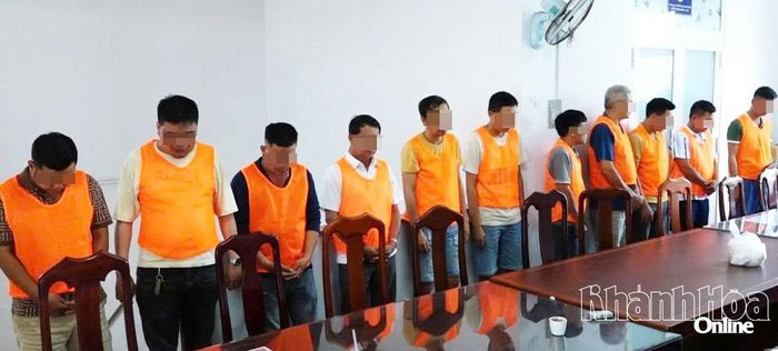 Cơ quan điều tra triệu tập các đối tượng trong đường dây cá độ bóng đá qua mạng Internet.