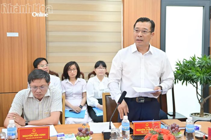 Lãnh đạo Sở Xây dựng phát biểu tại buổi làm việc.