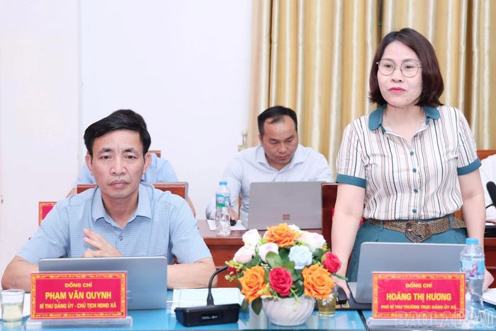 Lãnh đạo xã Khao Mang phát biểu làm rõ thêm một số khó khăn, vướng mắc và những kiến nghị của địa phương.