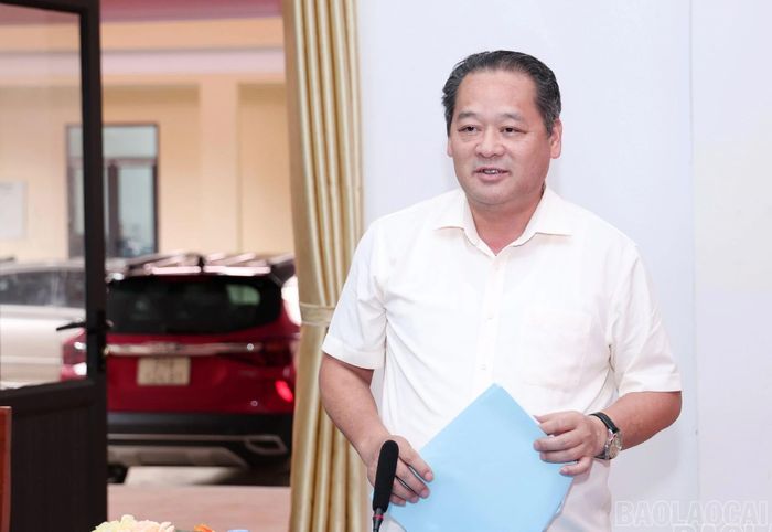Đồng chí Lý Bình Minh - Phó Chủ tịch HĐND tỉnh phát biểu tại buổi khảo sát.