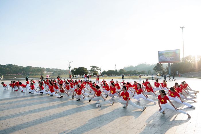 Phong trào học yoga trong tỉnh ngày càng phát triển mạnh mẽ