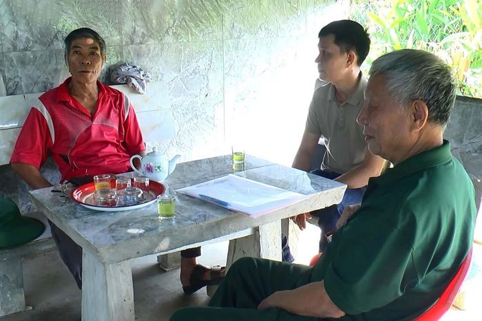 Các tổ công tác phụ trách từng địa bàn xã Cát Tiên 3 đến từng hộ dân để tuyên truyền, vận động, giải thích những lợi ích của việc sắp xếp thôn, đồng thời lắng nghe tâm tư, nguyện vọng và tiếp thu các ý kiến đóng góp của người dân