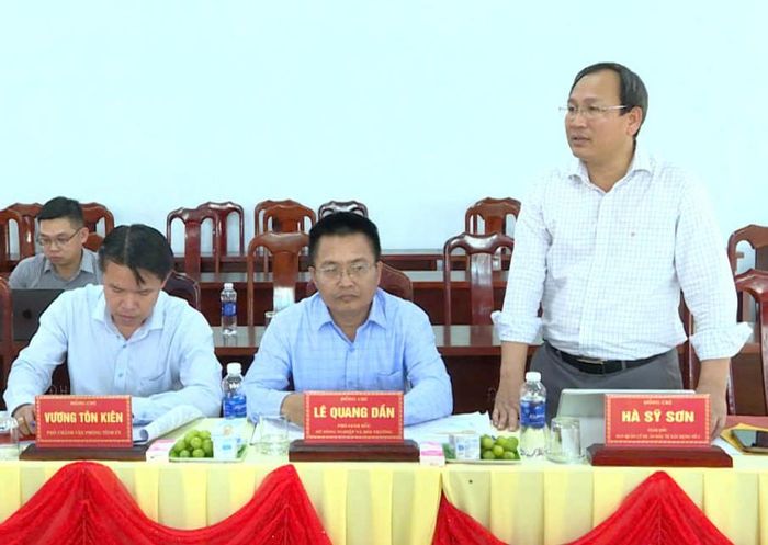 Giám đốc Ban Quản lý dự án đầu tư xây dựng số 3 Hà Sỹ Sơn đề nghị phường Bắc Gia Nghĩa sớm hoàn tất công tác giải phóng mặt bằng Dự án Quảng trường 23/3