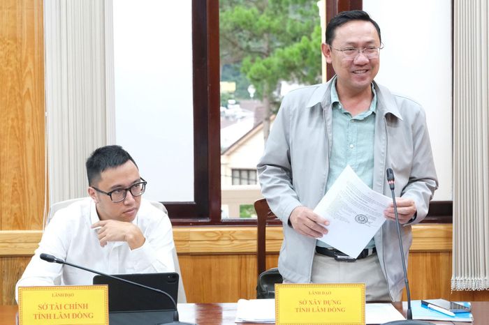 Lãnh đạo Sở Xây dựng nêu báo cáo tiến độ rà soát đề án