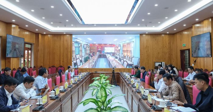 Các địa phương báo cáo theo hình thức trực tuyến từ các điểm cầu