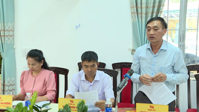 Chủ tịch UBND xã Quảng Sơn Đoàn Văn Phương kiến nghị các sở, ngành liên quan hỗ trợ về chuyên môn, nghiệp vụ nhằm xử lý dứt điểm tình trạng phá rừng trên địa bàn