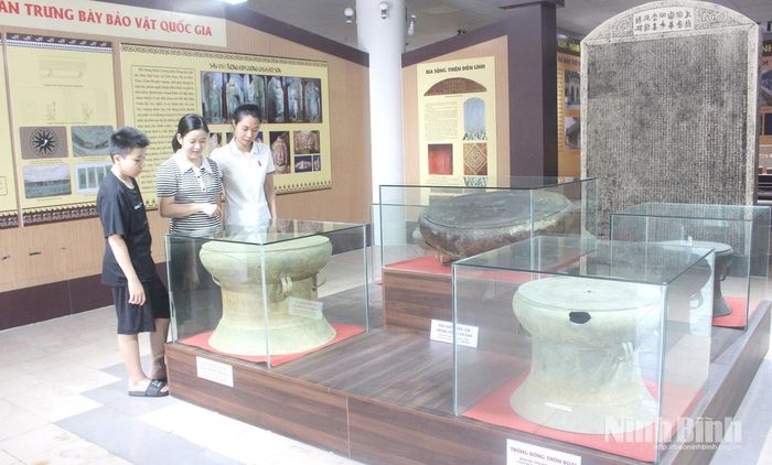 Những chiếc trống đồng tiêu biểu trong Bộ sưu tập Trống đồng Đông Sơn được trưng bày tại Bảo tàng tỉnh (cơ sở 3) , góp phần lưu giữ di sản văn hóa thời kỳ dựng nước của dân tộc.