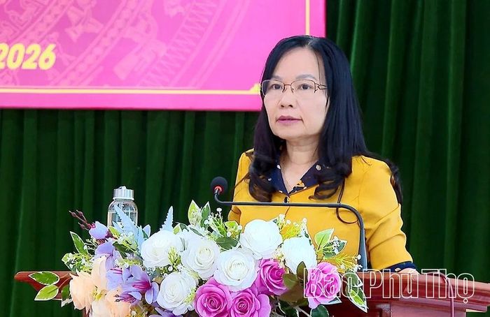 Đồng chí Phó Bí thư Thường trực Đảng ủy các cơ quan Đảng tỉnh Nguyễn Thị Thanh Huyền phát biểu chỉ đạo tại hội nghị.