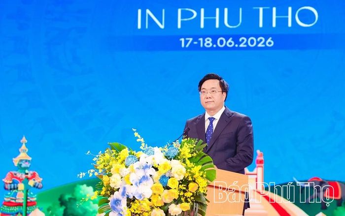Đồng chí Phó Bí thư Tỉnh ủy, Chủ tịch UBND tỉnh Trần Duy Đông phát biểu tại chương trình.