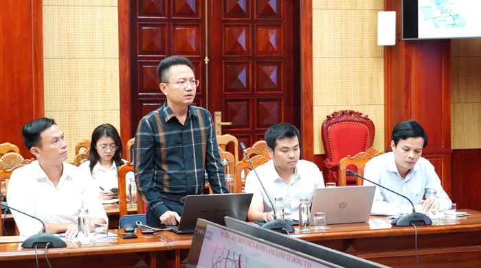 Đơn vị tư vấn quy hoạch nêu ý kiến tại buổi làm việc - C.H