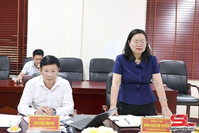 Lãnh đạo Đảng ủy xã Pắc Ngà phát biểu tại cuộc giám sát.