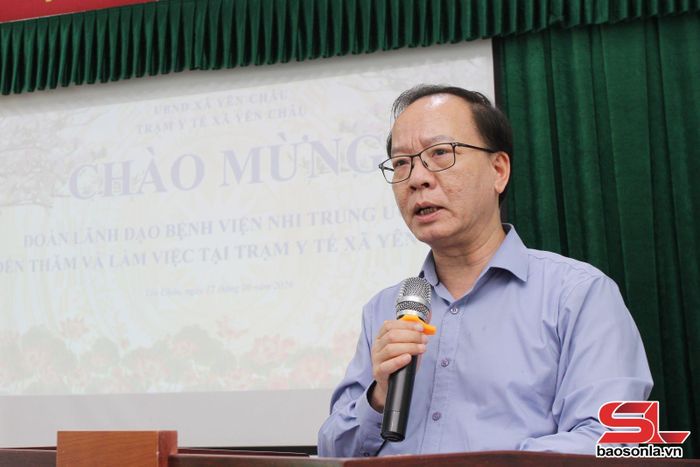 Giáo sư, Tiến sĩ Trần Minh Điển, Giám đốc Bệnh viện Nhi Trung ương phát biểu tại cuộc làm việc.