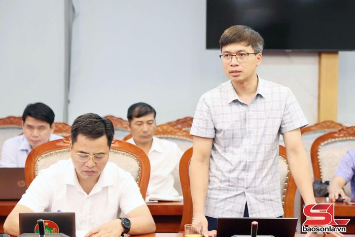 Lãnh đạo Đảng ủy phường Chiềng Cơi phát biểu ý kiến tại Hội nghị.