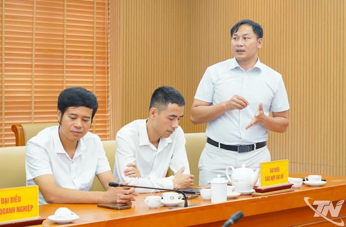 Các đơn vị, doanh nghiệp sản xuất Trà của Thái Nguyên trao đổi tại buổi làm việc.