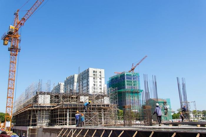 Khối nhà E1, E2 khu chung cư cao tầng OXH2 đang triển khai xây dựng