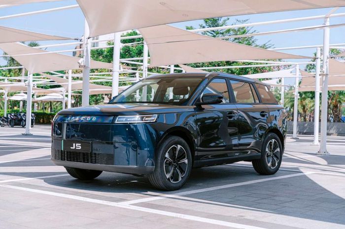 Jaecoo J5 và Jaecoo J5 SHS-H dự kiến sẽ chính thức ra mắt khách hàng vào cuối Quý III/2026