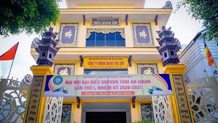 Trụ sở Văn phòng 2 Ban Trị sự GHPGVN tỉnh An Giang - chùa Quảng Đức chào mừng Đại hội đại biểu Phật giáo tỉnh An Giang lần thứ I