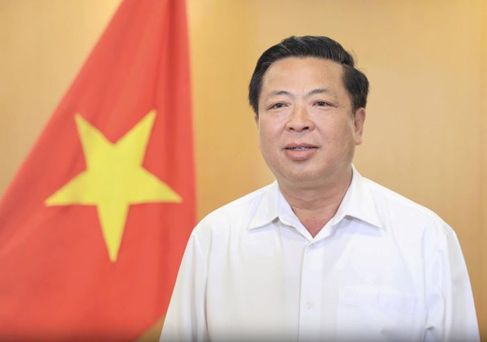 Ủy viên Ban Chấp hành Trung ương Đảng, Bí thư Đảng ủy, Bộ trưởng Bộ Xây dựng Trần Hồng Minh.