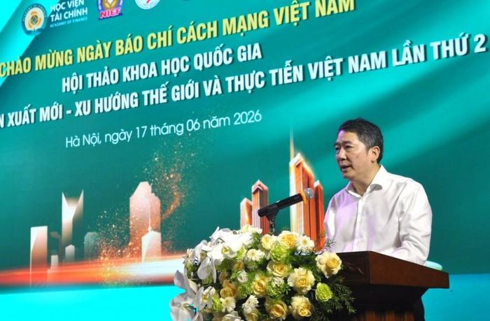 Thứ trưởng Bộ Tài chính Cao Anh Tuấn phát biểu tại hội thảo. Ảnh: Đức Việt.