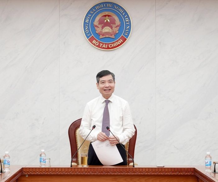 Thứ trưởng Bộ Tài chính Tạ Anh Tuấn phát biểu giao nhiệm vụ cho các tân lãnh đạo Cục, Vụ thuộc Bộ Tài chính. Ảnh: Hoàng Dung