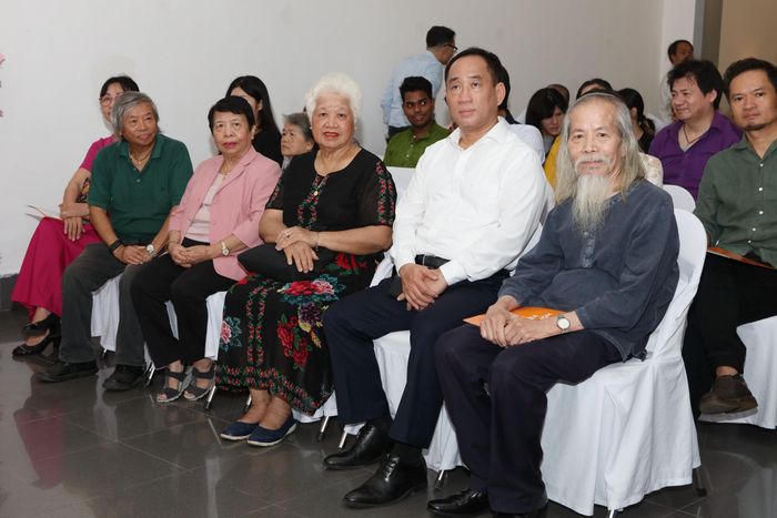 Đại biểu tham dự buổi lễ. Ảnh: An Nhiên
