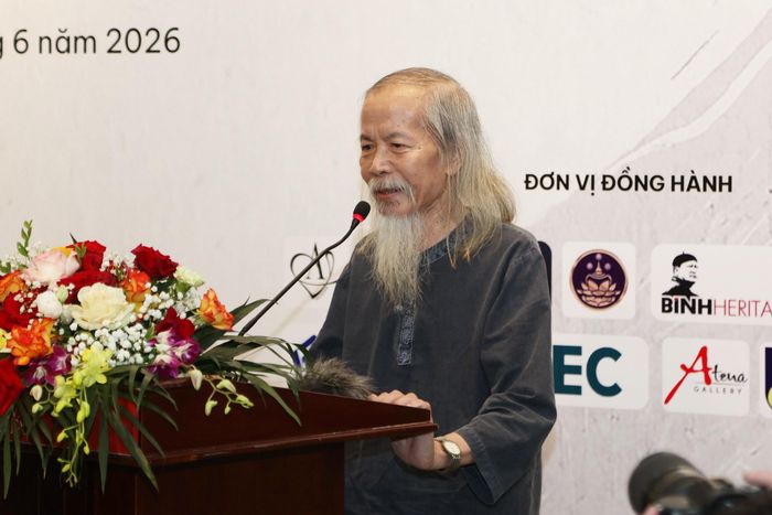 Họa sĩ Lương Xuân Đoàn, Chủ tịch Hội Mỹ thuật Việt Nam phát biểu. Ảnh: An Nhiên