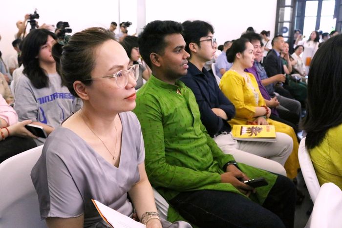 Đại biểu tham dự buổi lễ. Ảnh: An Nhiên