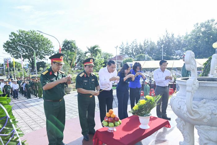 Chiến dịch đáp ứng niềm mong mỏi của thân nhân các gia đình liệt sĩ