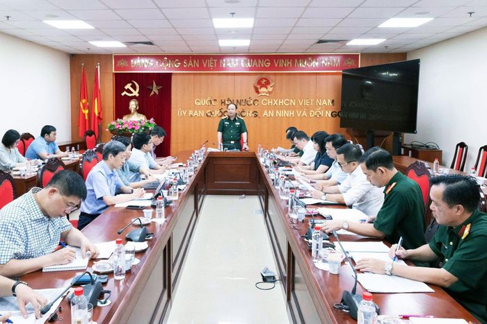 Quang cảnh cuộc làm việc
