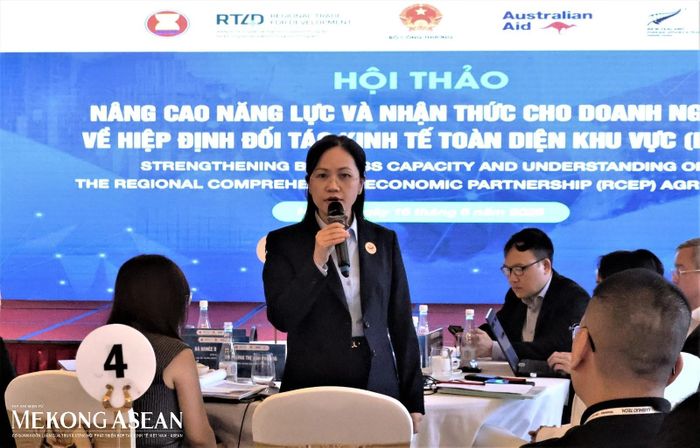  Bà Nguyễn Việt Chi, Phó Vụ trưởng Vụ Chính sách thương mại đa biên (Bộ Công Thương) chia sẻ tại hội thảo. Ảnh: Thu Thảo/Mekong ASEAN. 