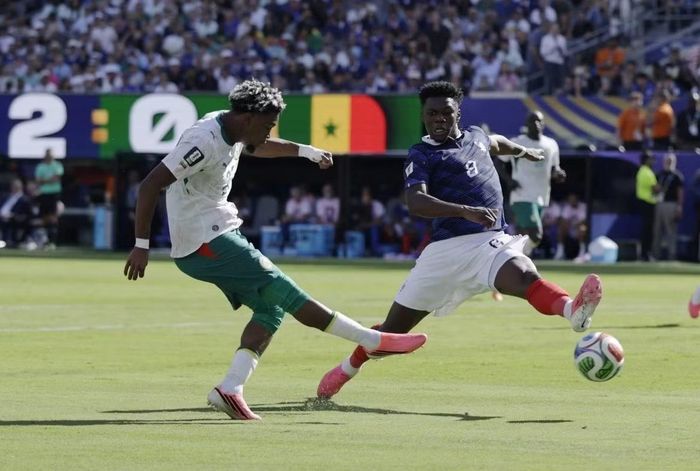 Hơn cả một trận ra quân, cuộc so tài với Senegal là cuộc chiến vượt qua ám ảnh lịch sử của tuyển Pháp. Ảnh: Reuters.